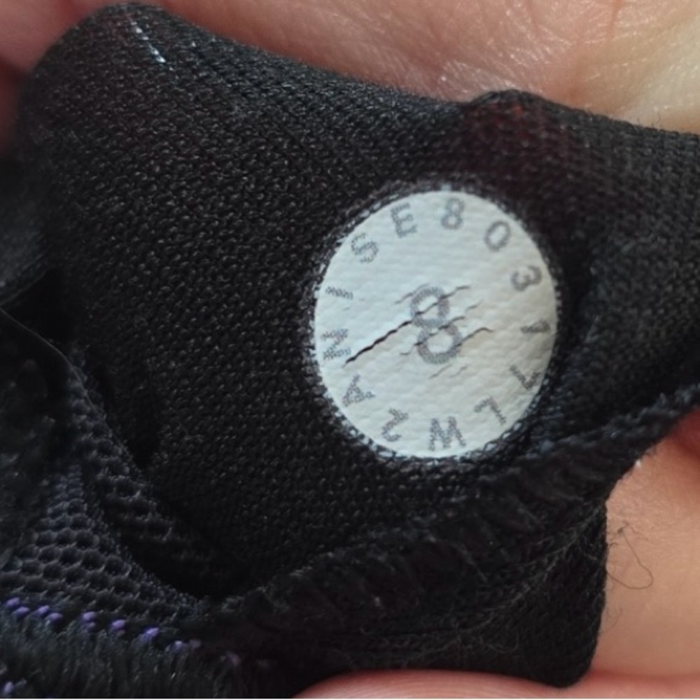 Lululemon Break Free Sports Bra - Picture 5 of 5